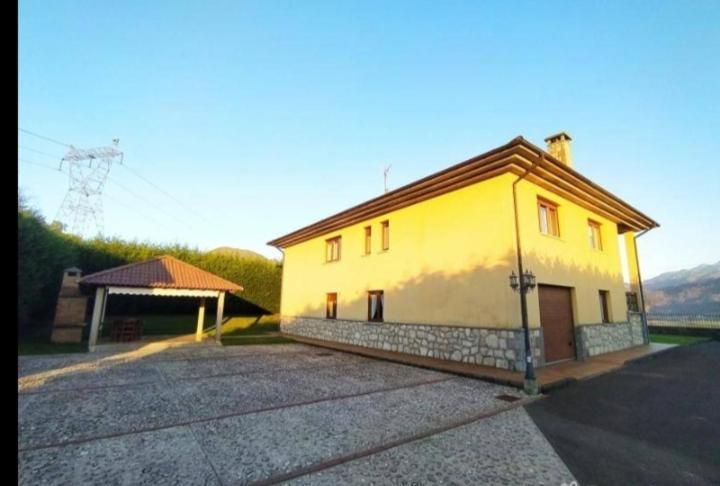 La Eria De Villaverde Intriago Bagian luar foto